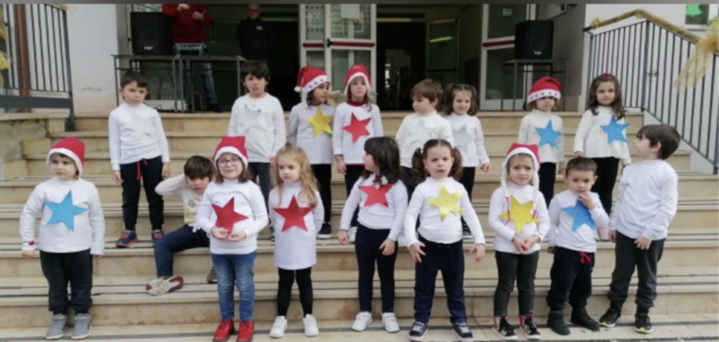 Auguri di Natale dalla Sez. A della scuola dell'Infanzia